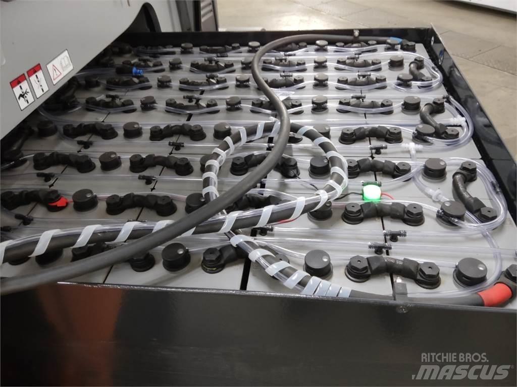 Still RX60-50 電動堆高機
