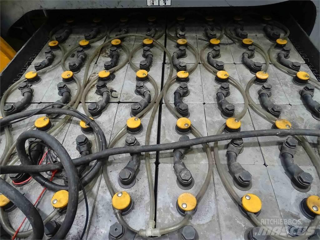 Still RX60-50 電動堆高機