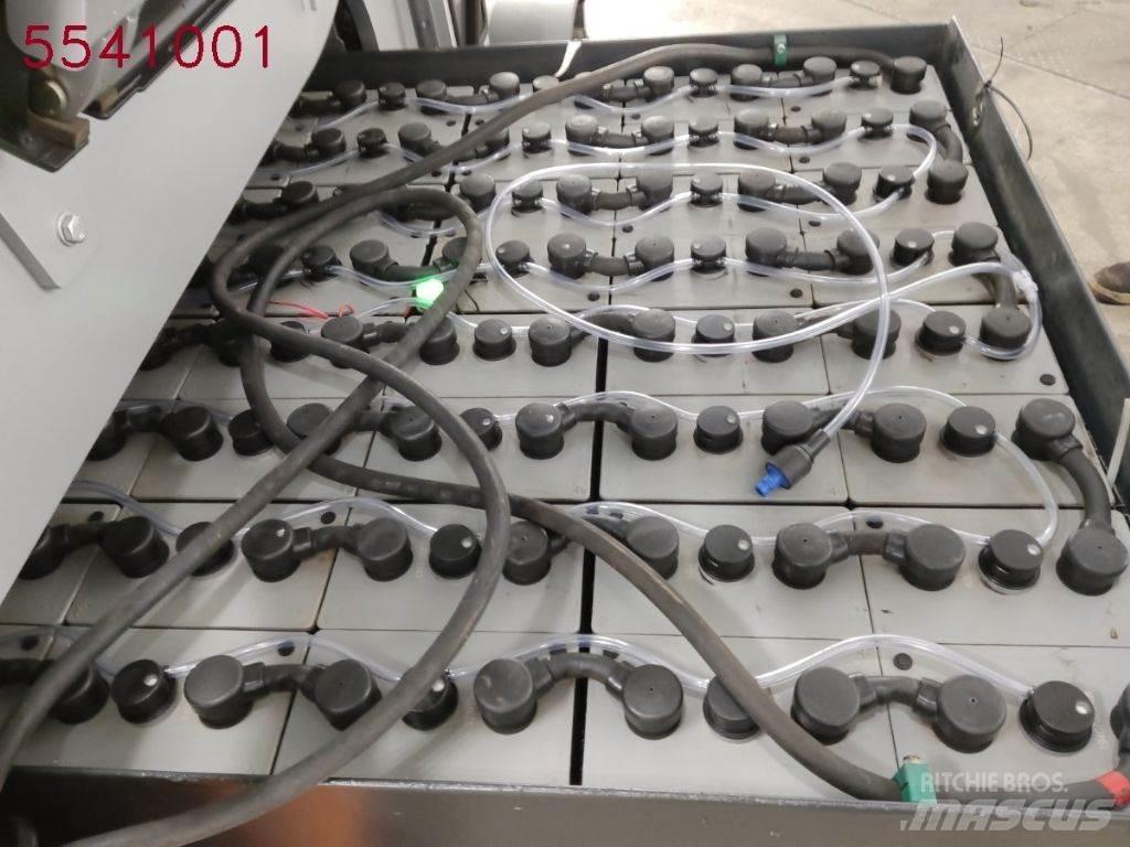 Still RX60-50/600 電動堆高機