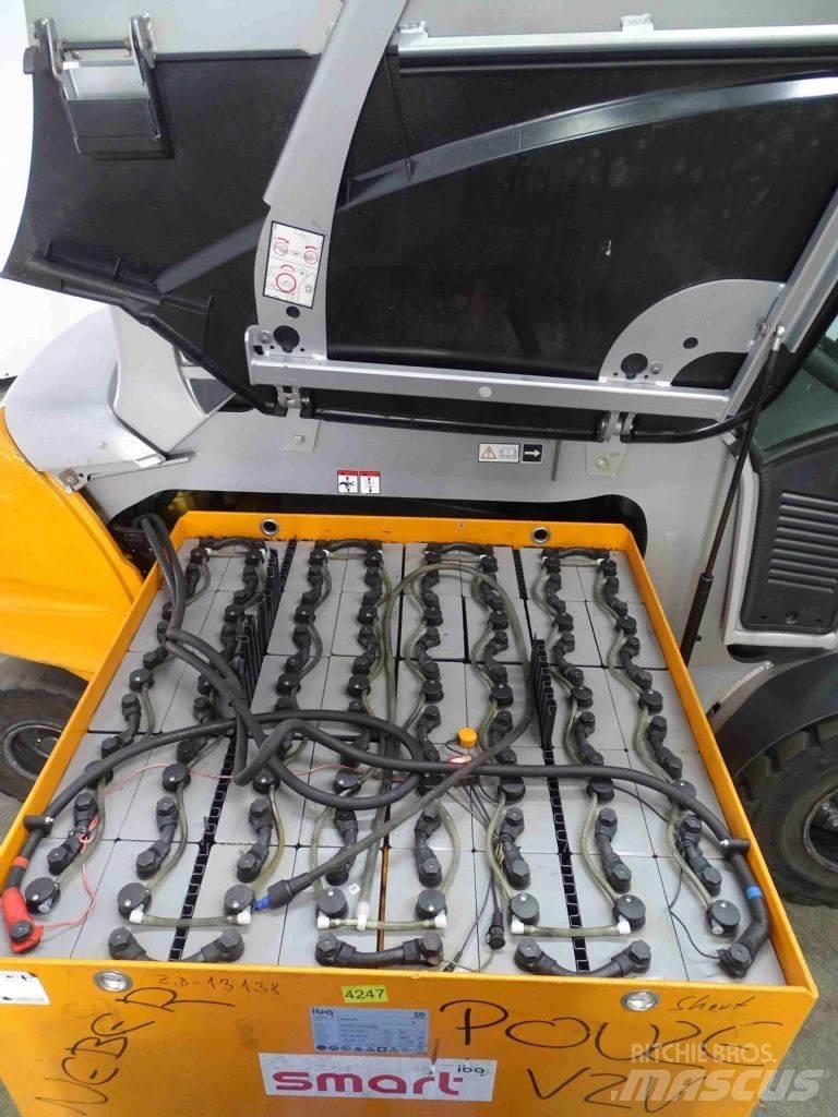 Still RX60-50/600 電動堆高機