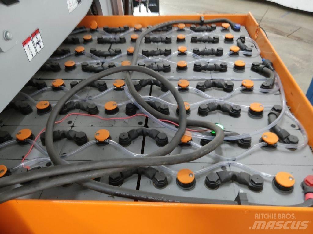 Still RX60-50/600 電動堆高機