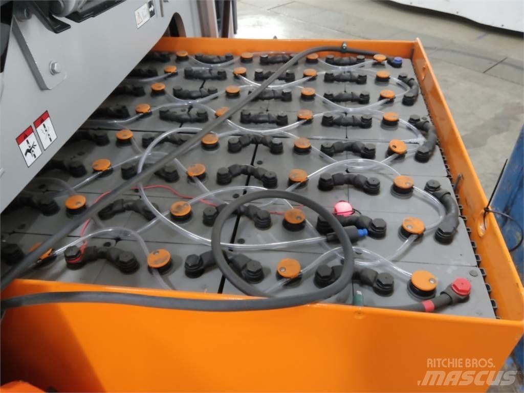 Still RX60-50/600 電動堆高機
