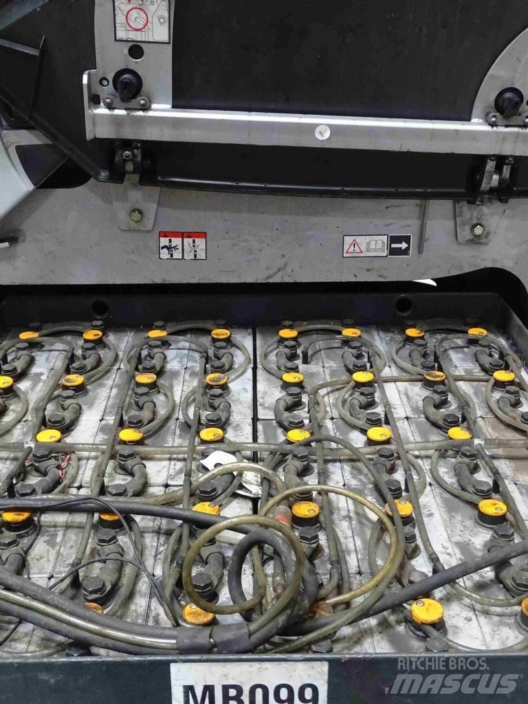 Still RX60-50/600 電動堆高機