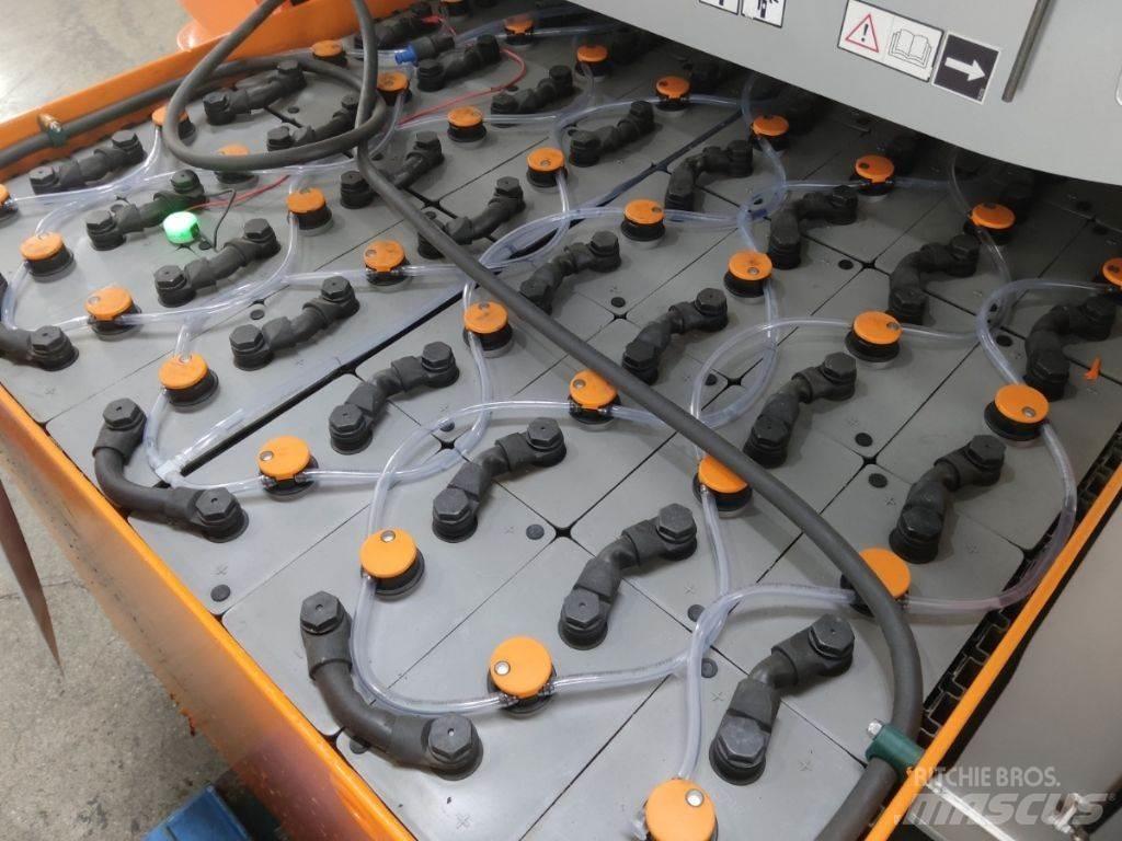 Still RX60-50/600 電動堆高機