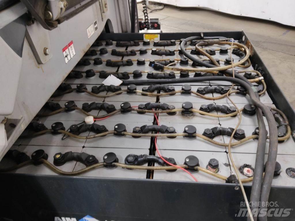 Still RX60-50/600 電動堆高機