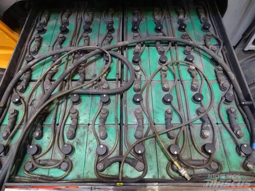 Still RX60-50/600 電動堆高機