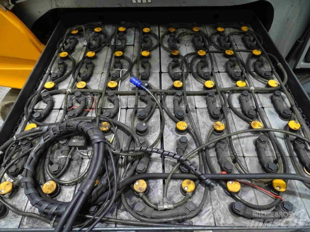 Still RX60-50/600 電動堆高機