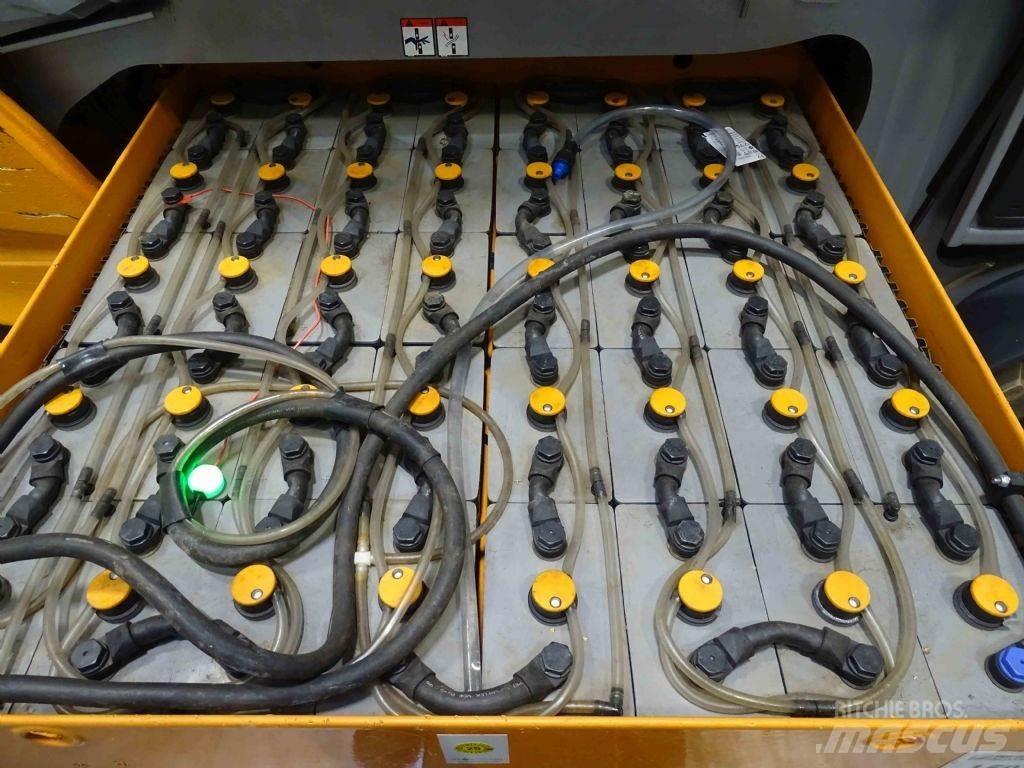 Still RX60-50/600 電動堆高機