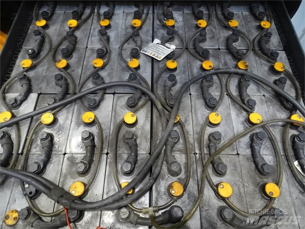 Still RX60-50/600 電動堆高機