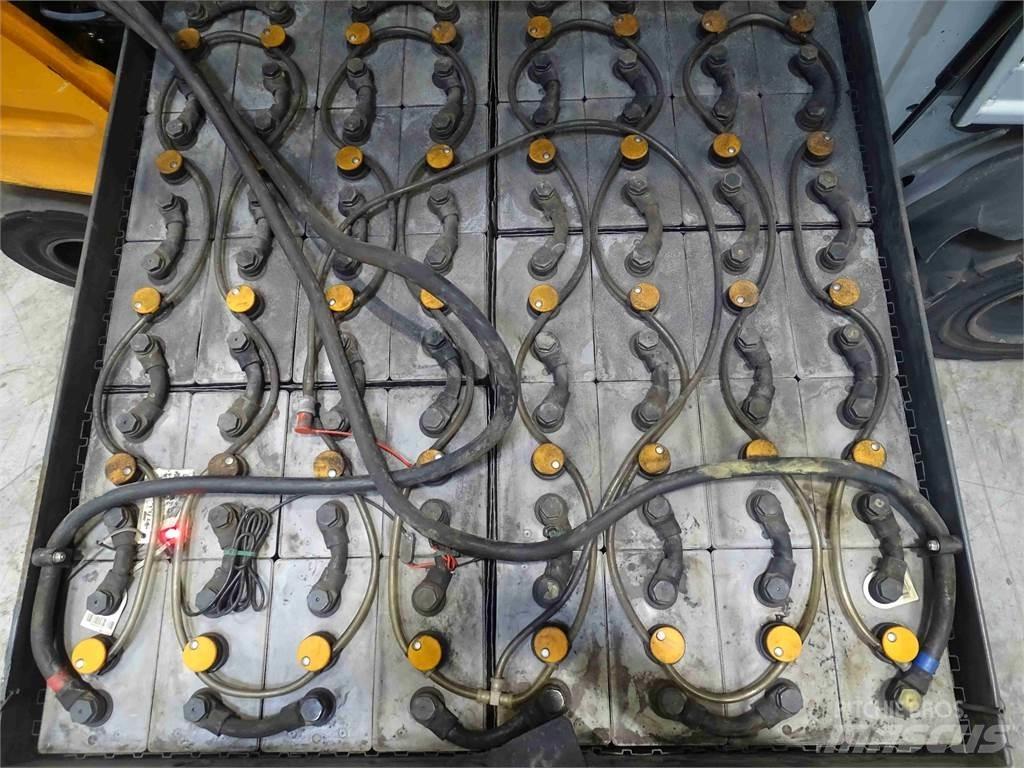 Still RX60-50/600 電動堆高機