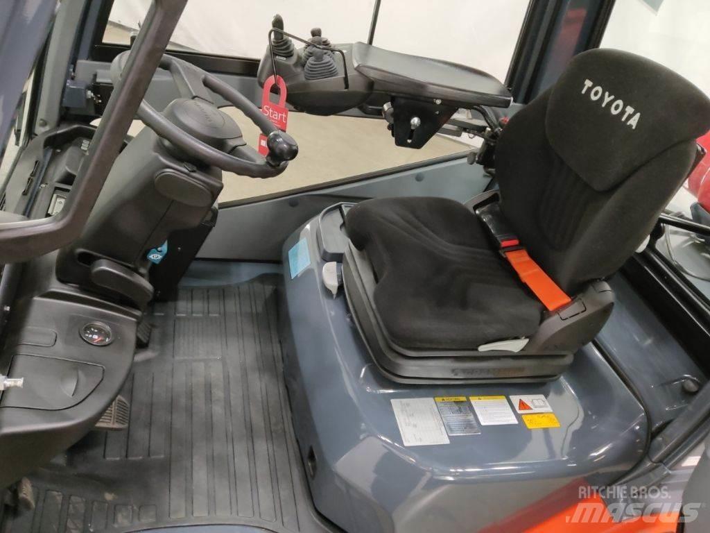 Toyota 02-8FGF30 液化石油氣LPG卡車