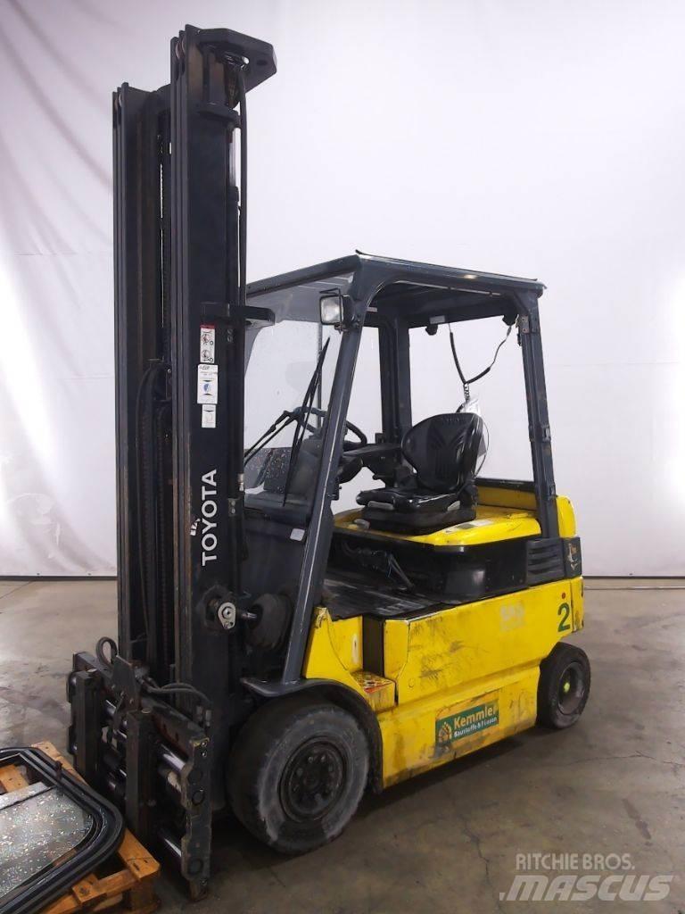 Toyota 7FBMF25 電動堆高機