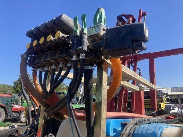 atasa 1000 L 牽引式噴霧機