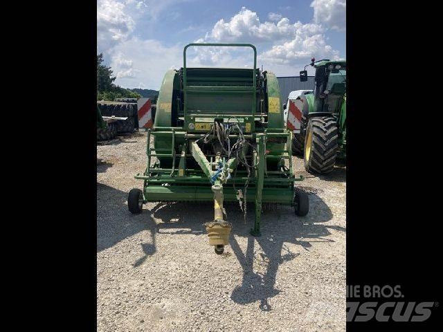 McHale F5500 圓型牧草打包機