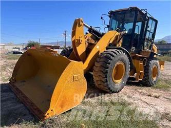 CAT 938M 輪胎式裝載機