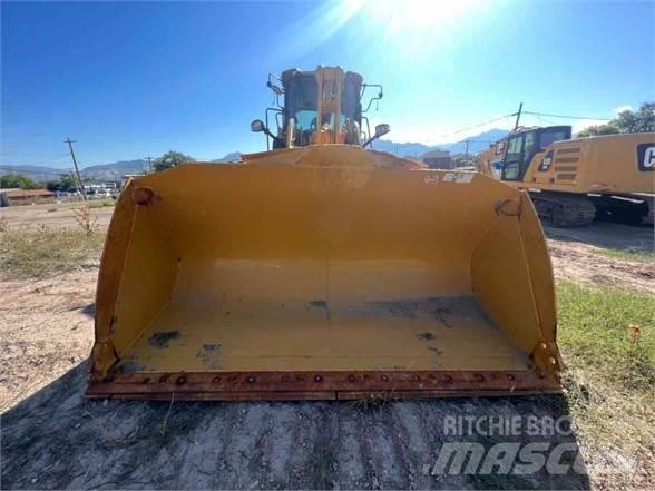 CAT 938M 輪胎式裝載機