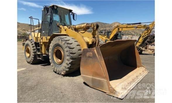 CAT 966G 輪胎式裝載機