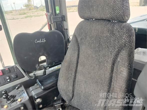 CAT 982M 輪胎式裝載機