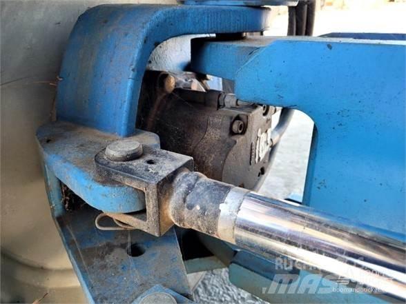 Genie S65 伸縮臂高空作業車