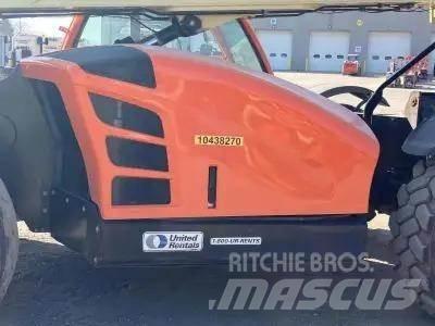 JLG 1055 伸縮臂操作車