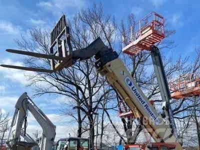 JLG 1055 伸縮臂操作車