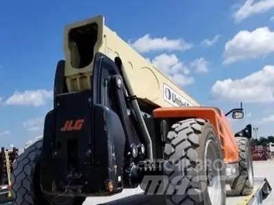 JLG 1055 伸縮臂操作車