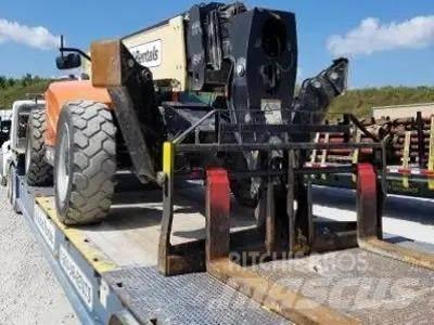 JLG 1055 伸縮臂操作車
