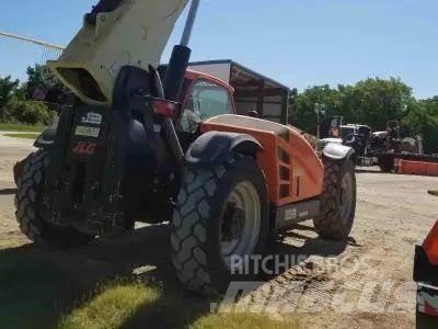 JLG 1255 伸縮臂操作車