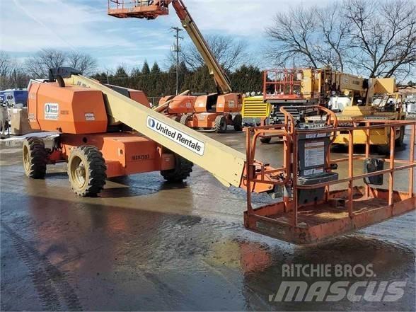 JLG 600S 伸縮臂高空作業車