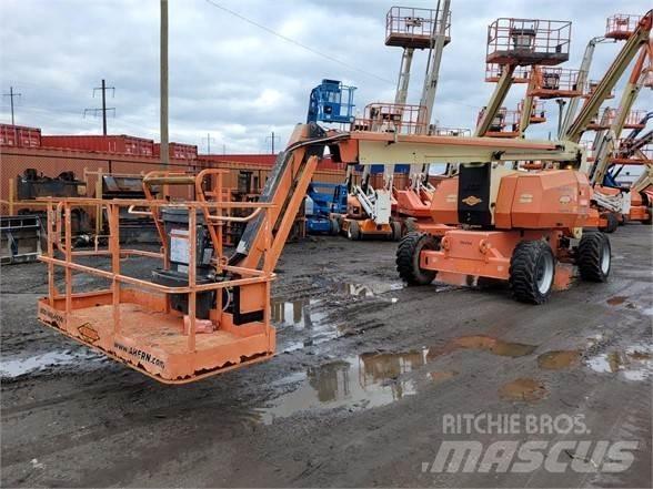 JLG 800AJ 曲臂高空作業車
