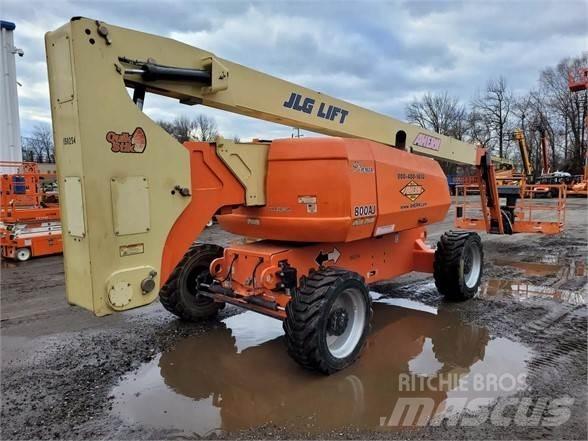 JLG 800AJ 曲臂高空作業車