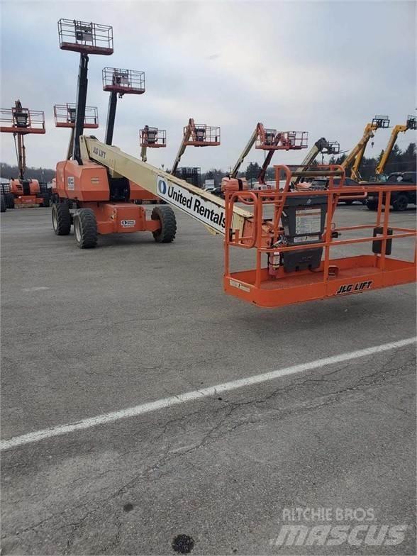 JLG 800S 伸縮臂高空作業車