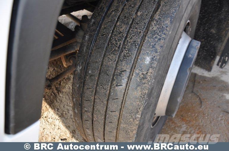 Ford F-MAX 曳引機組件