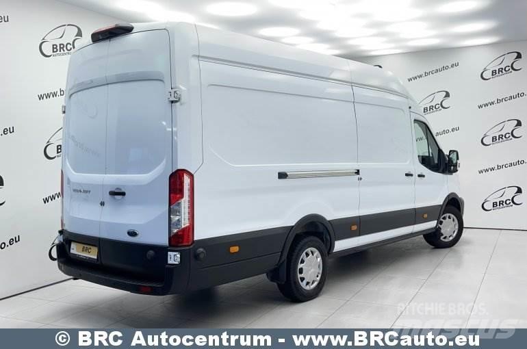 Ford Transit 車廂