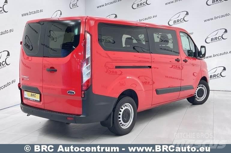 Ford Transit Custom 迷你巴士