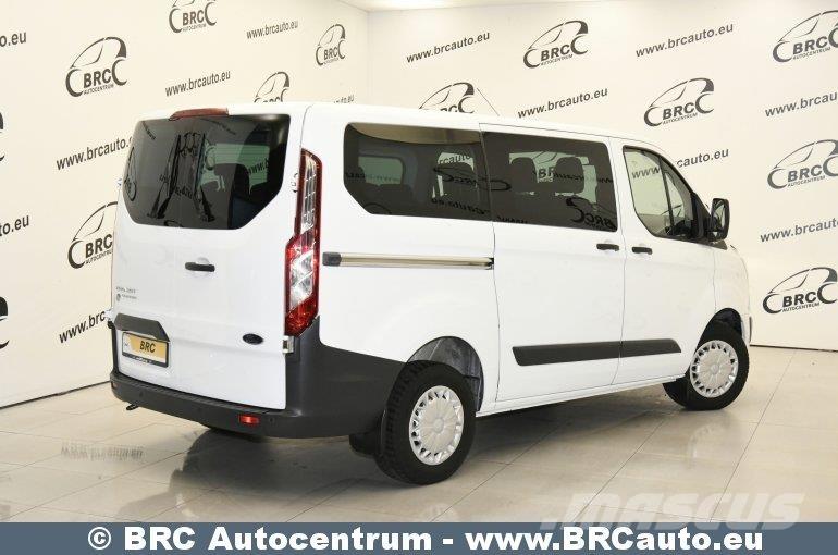 Ford Transit Custom 迷你巴士