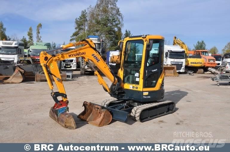 Hyundai R25Z-9AK 小型挖土機/掘鑿機<7t(小型挖掘機)
