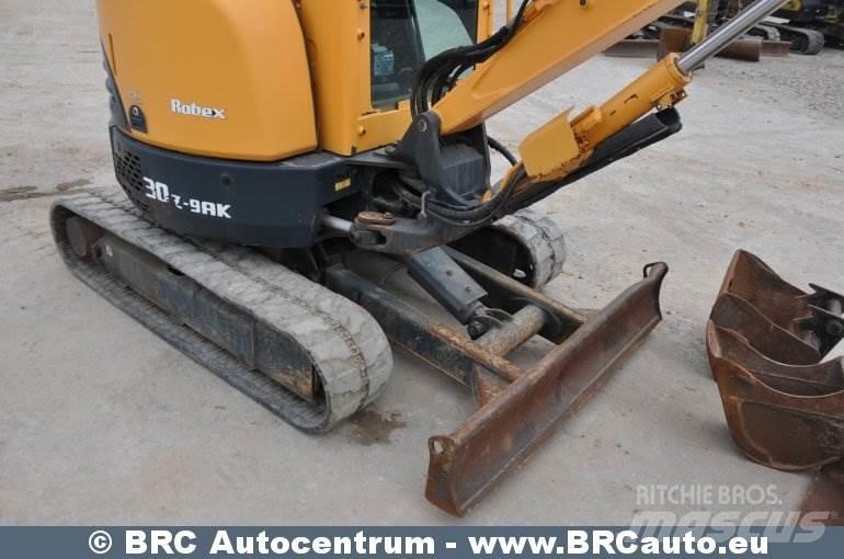 Hyundai R30Z-9AK 小型挖土機/掘鑿機<7t(小型挖掘機)