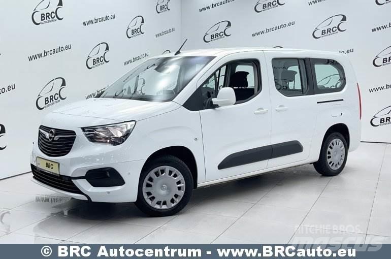 Opel Combo 迷你巴士
