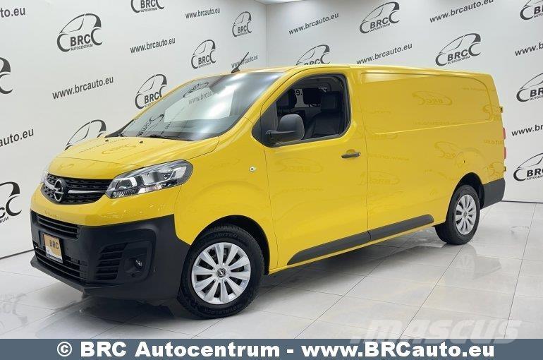 Opel Vivaro 車廂