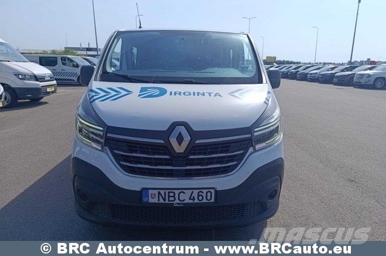 Renault Trafic 迷你巴士