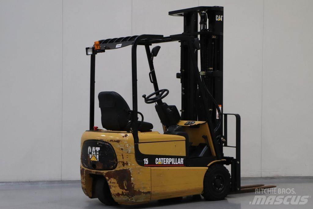 CAT EP15KRT 電動堆高機