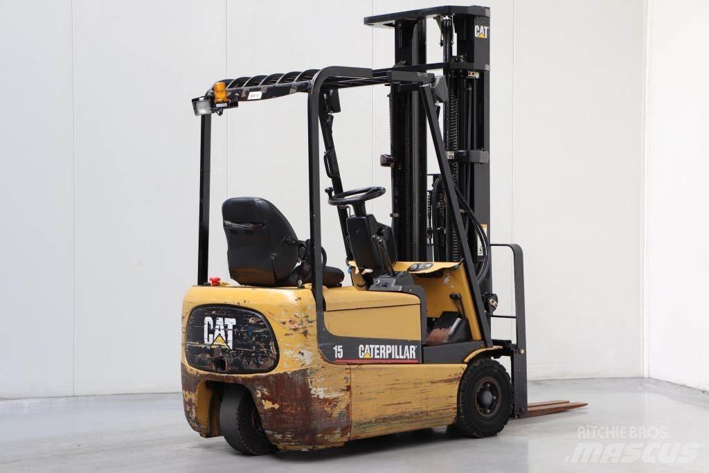 CAT EP15KRT 電動堆高機