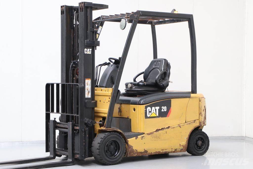 CAT EP20PN 電動堆高機