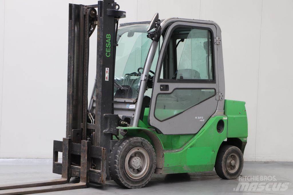 Cesab M325D 柴油卡車