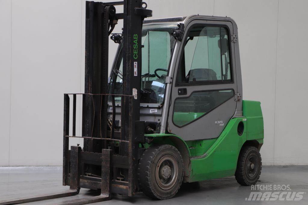 Cesab M325D 柴油卡車
