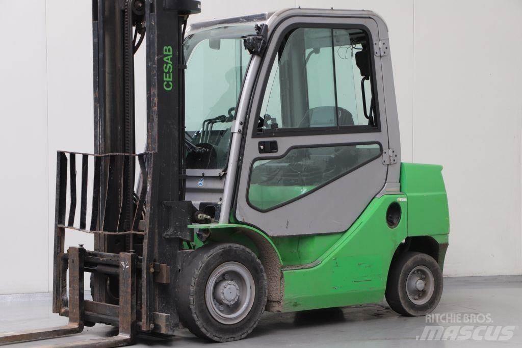 Cesab M325D 柴油卡車
