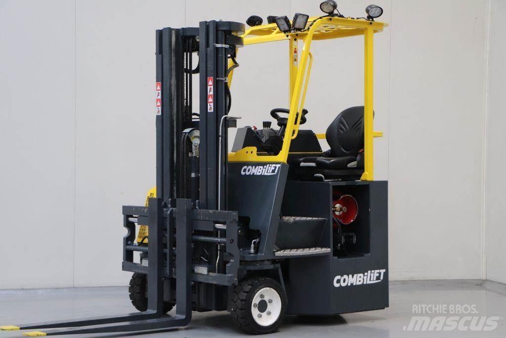 Combilift CB3000 鏟裝機