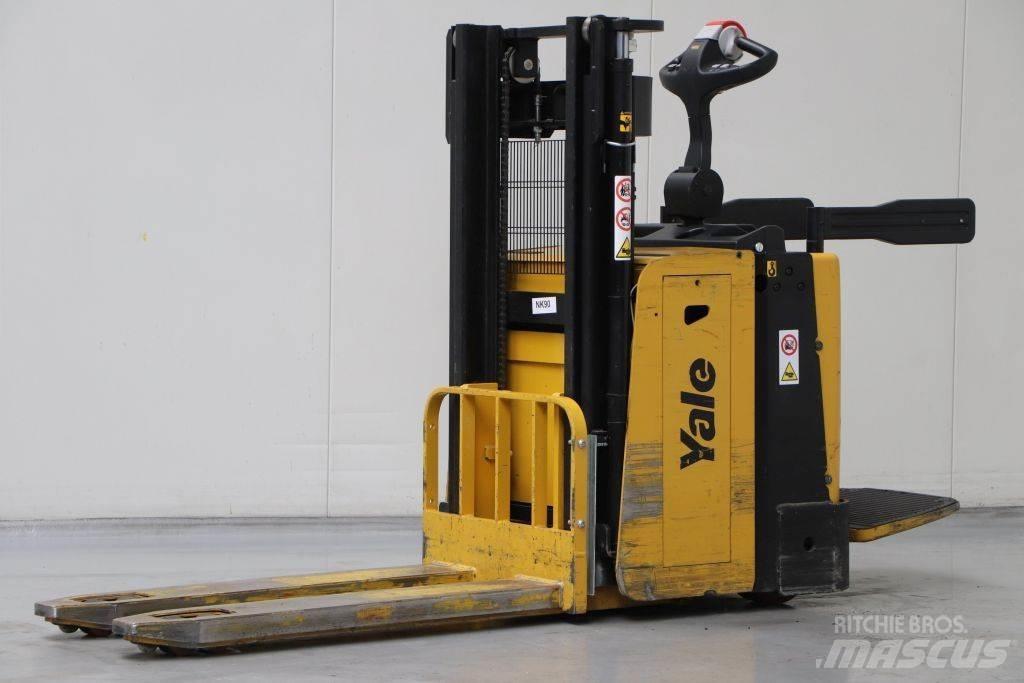 Hyster MP20XD 行走控制式堆積機
