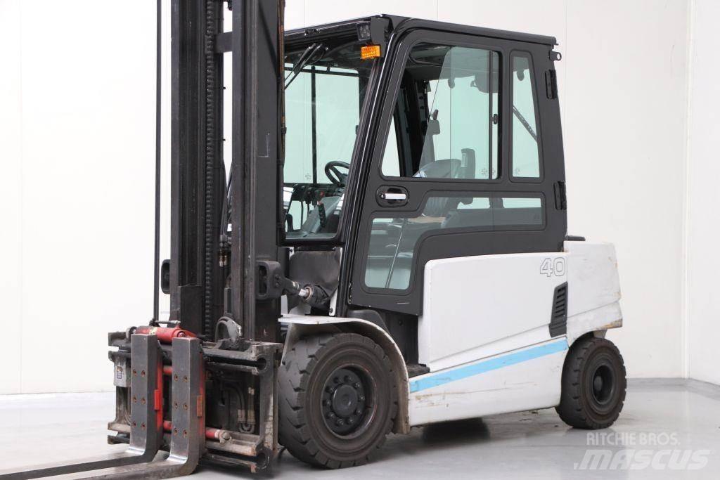 Hyundai 40B-9 電動堆高機